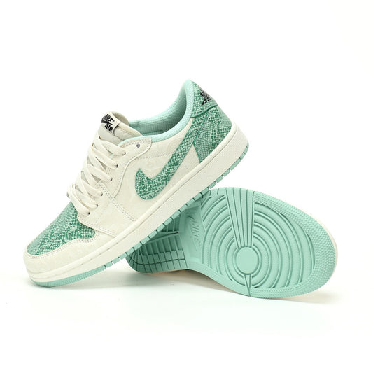 Nike Dunk Low Seafoam