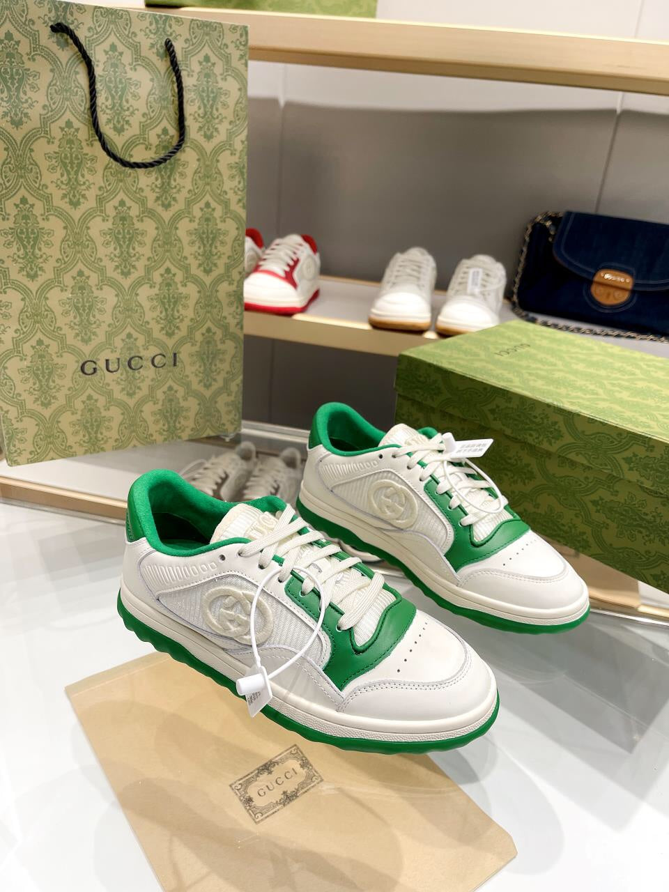 Gucci Off White & Green Sneaker