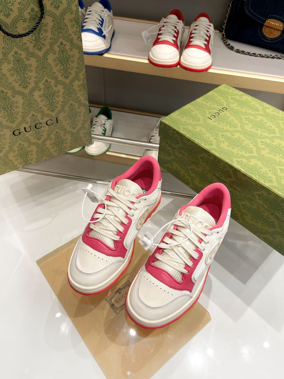 Gucci Off White & Pink Sneaker