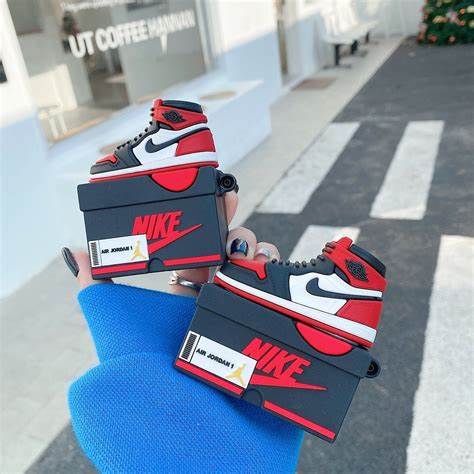 Black , Red & White Air Jordan 1 Airpod 1 & 2 Case