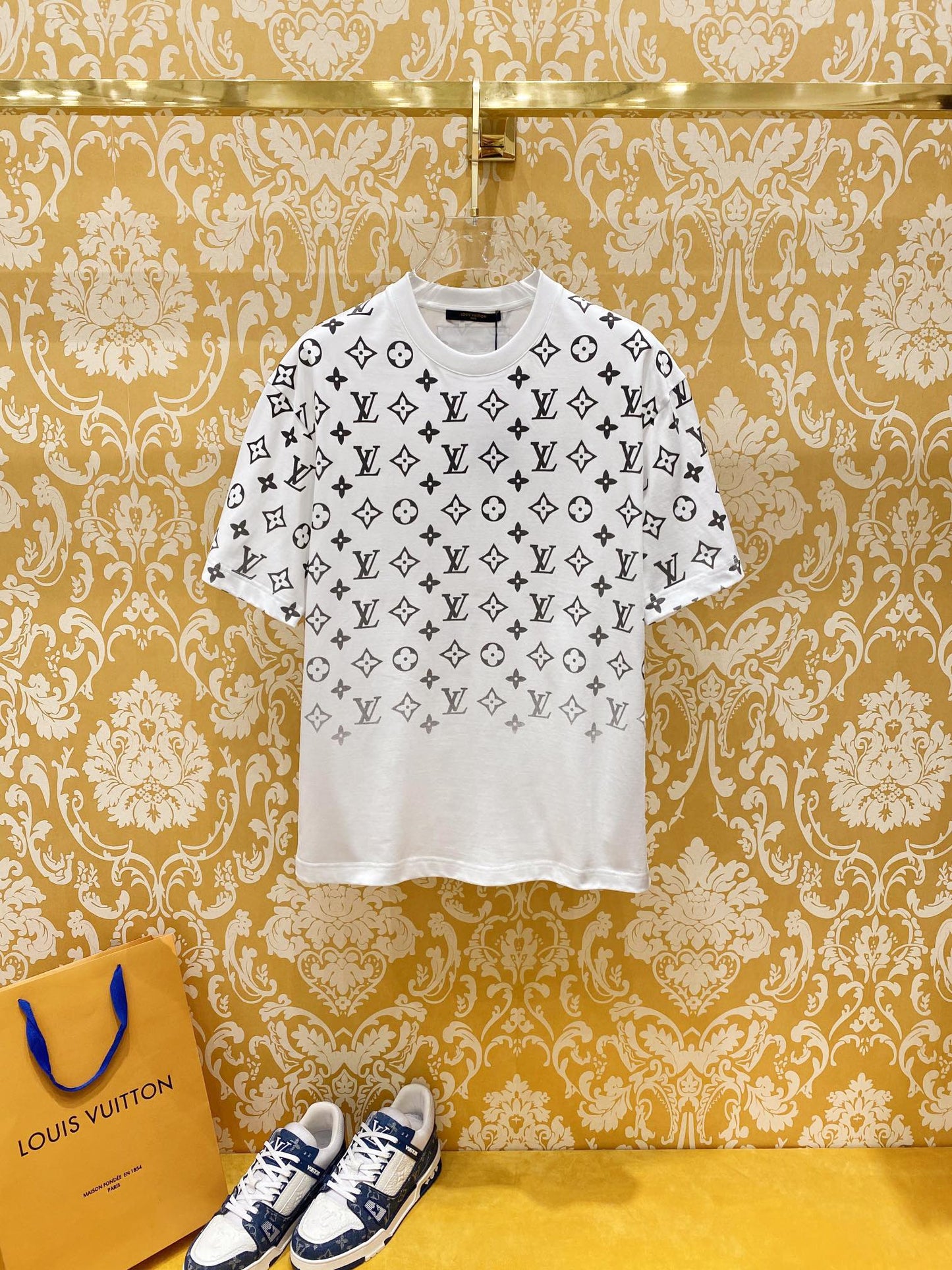 louis Vuitton T-Shirt