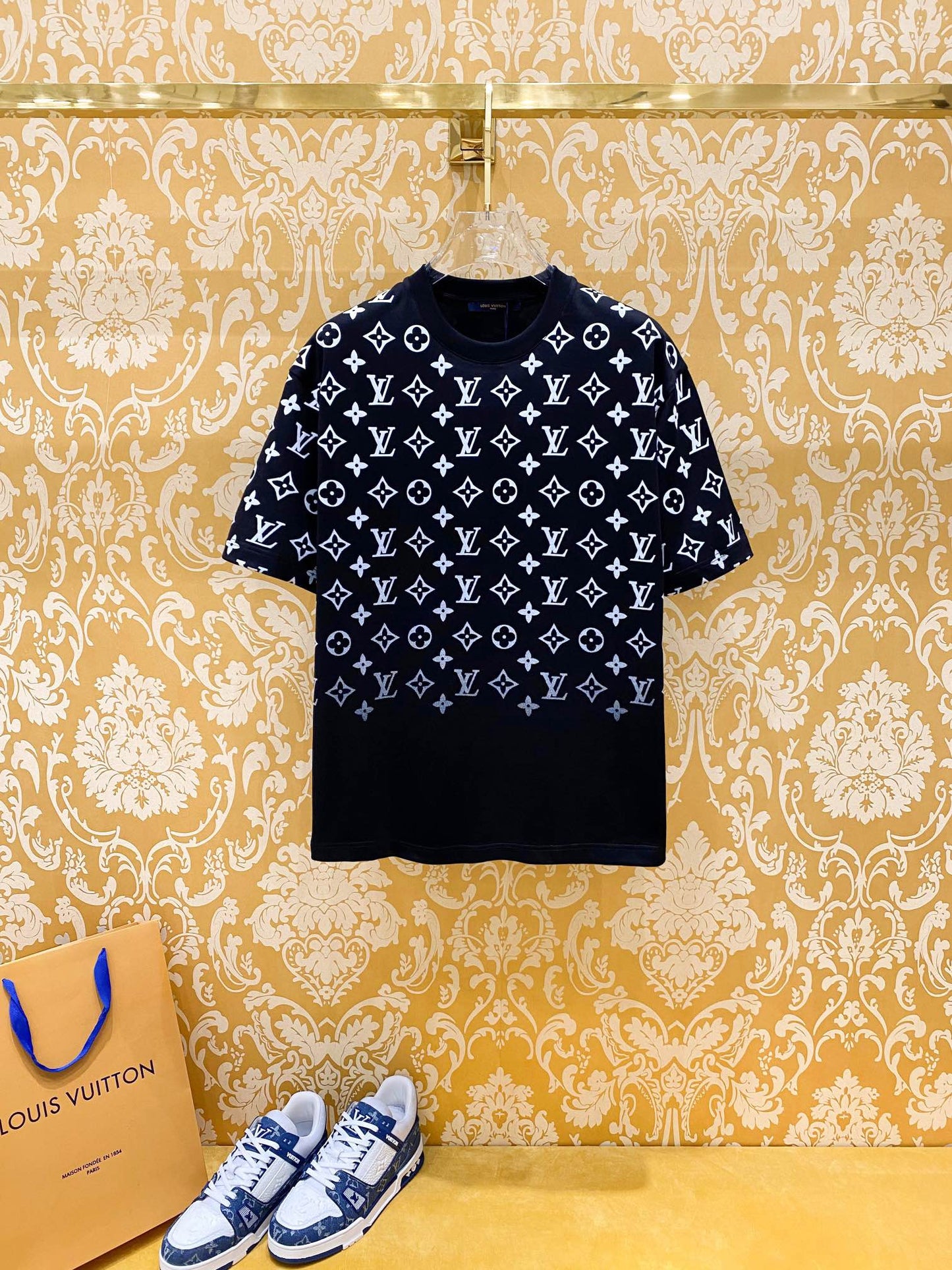 louis Vuitton T-Shirt